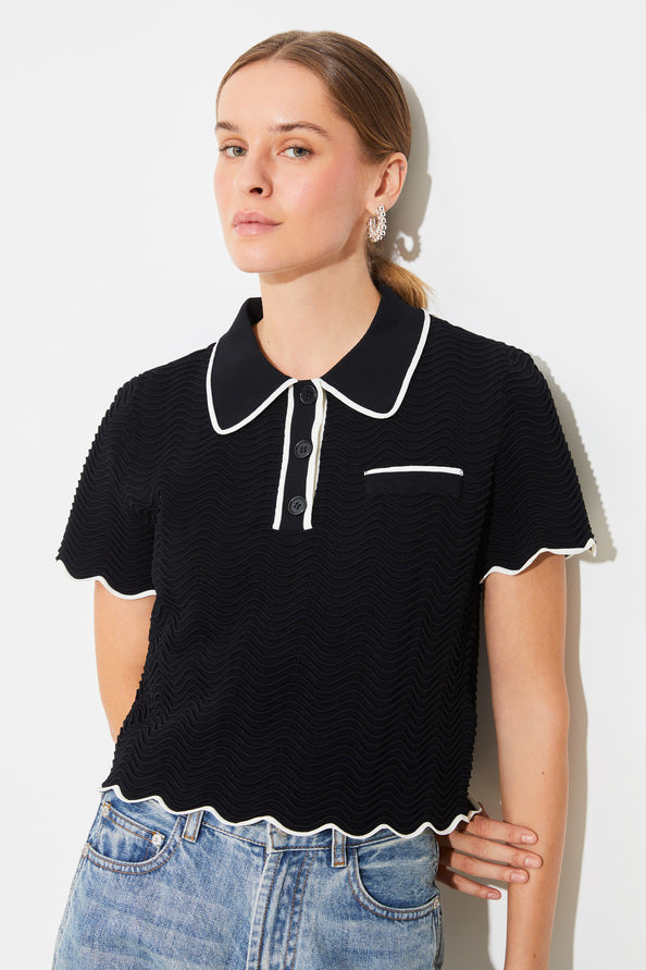 SUN-S25M01337 PIKIL BLK&WHT SCALLOP TOP