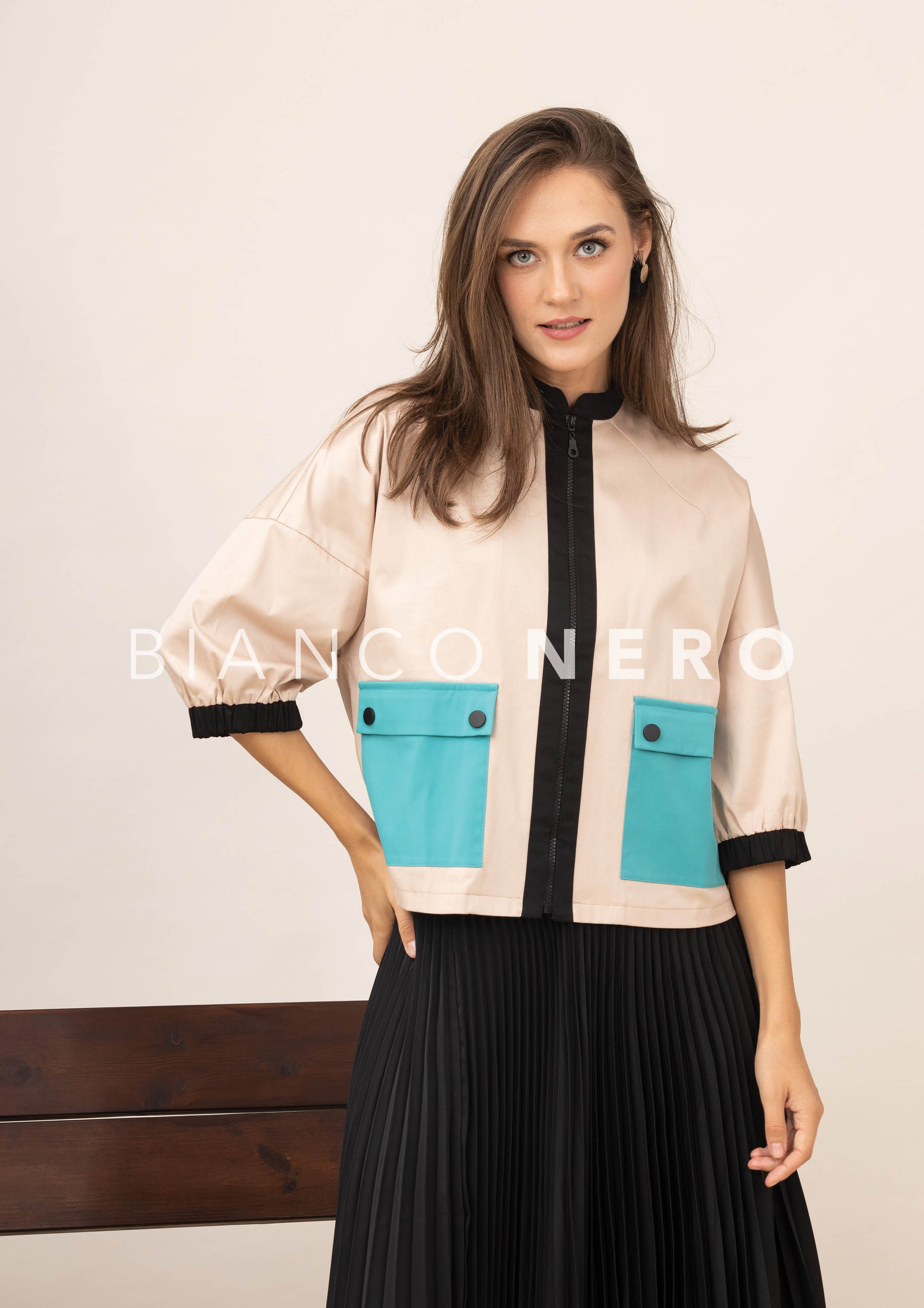 BNI-23022 BLACK&WHITE POCKET TOP