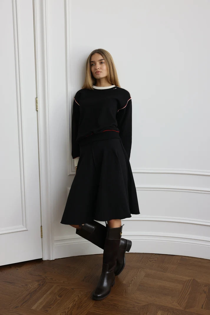 PAR-T569 BLACK CONTRAST PIPING SWEATSHIRT
