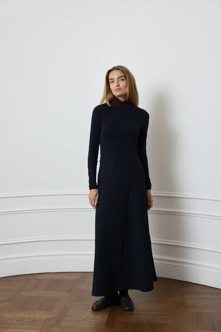 PAR-T575 BLACK CONTRAST PIPING TURTLENECK