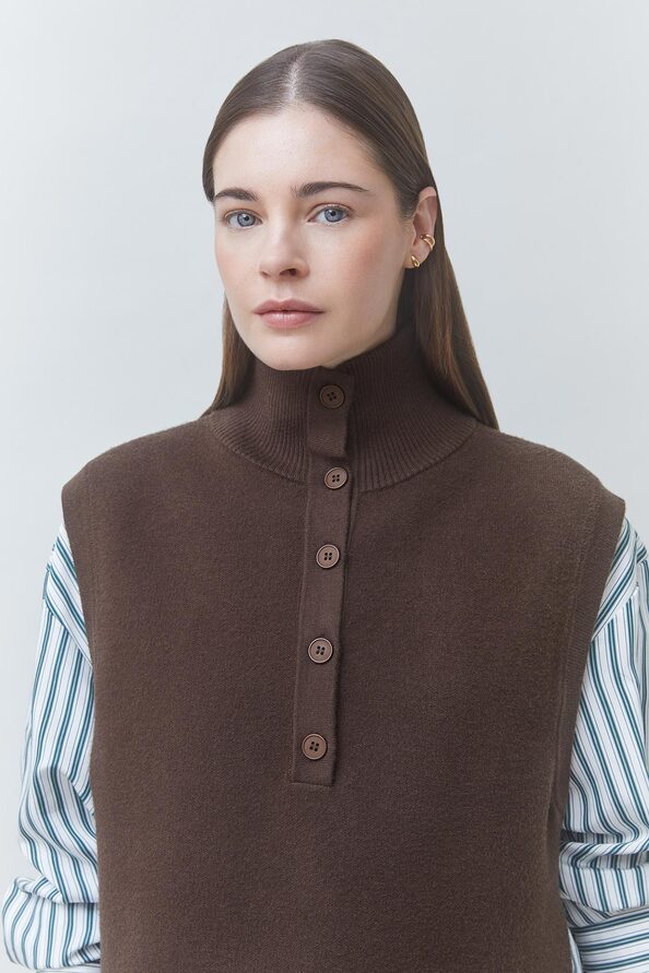SUN-PACOMI BROWN TURTLENECK VEST 0