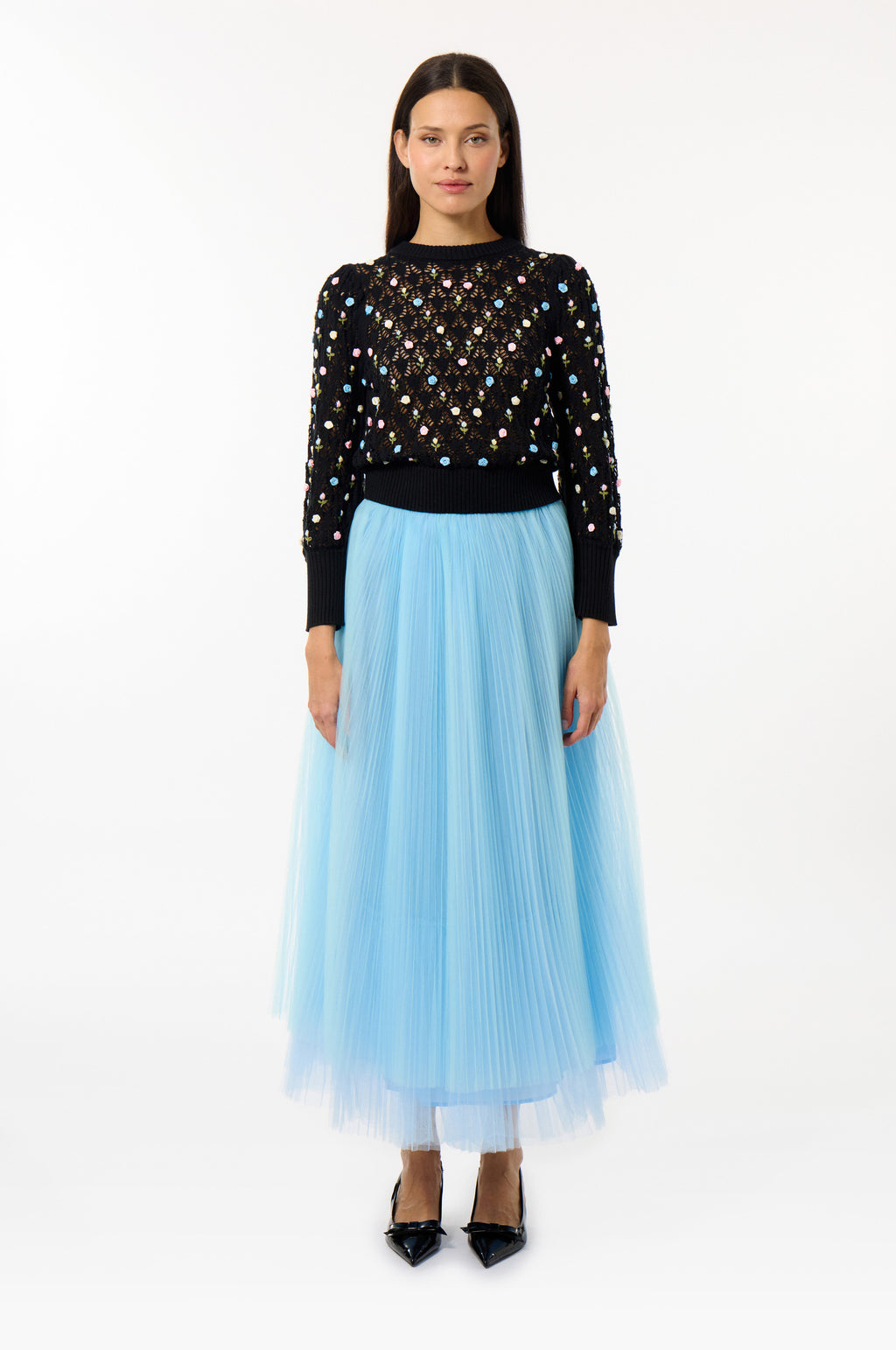MSH-E25GEPU BLACK EMBROIDERED TOP