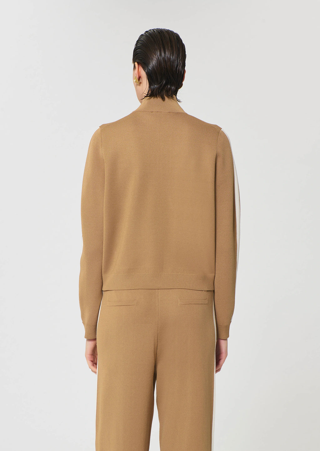 TAJ-GABRIELLE BEIGE ZIP TOP