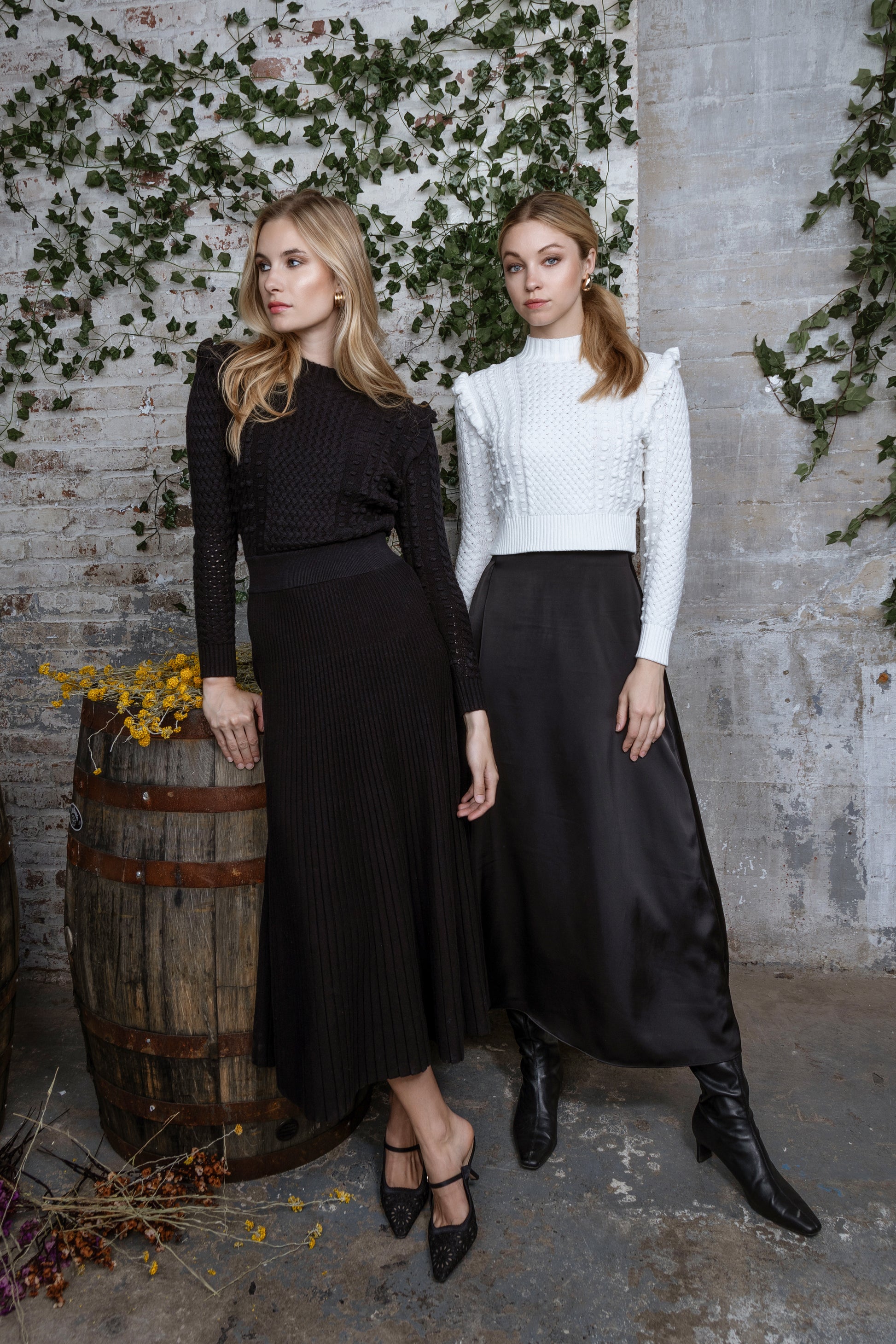 MUN-MNA4230 BLACK KNIT DRESS