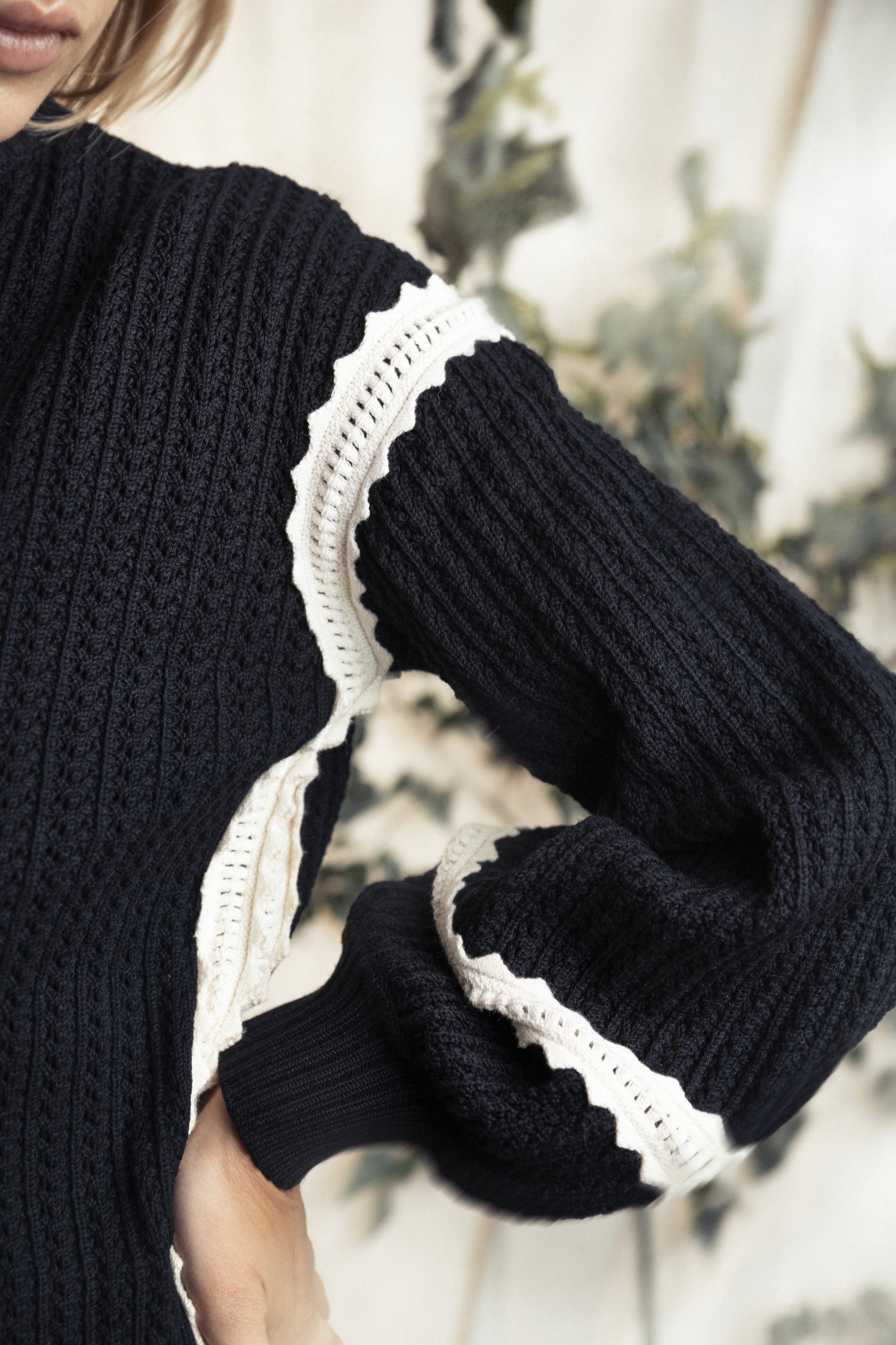 MUN-MN3101&MN3137 BLACK&IVORY SET