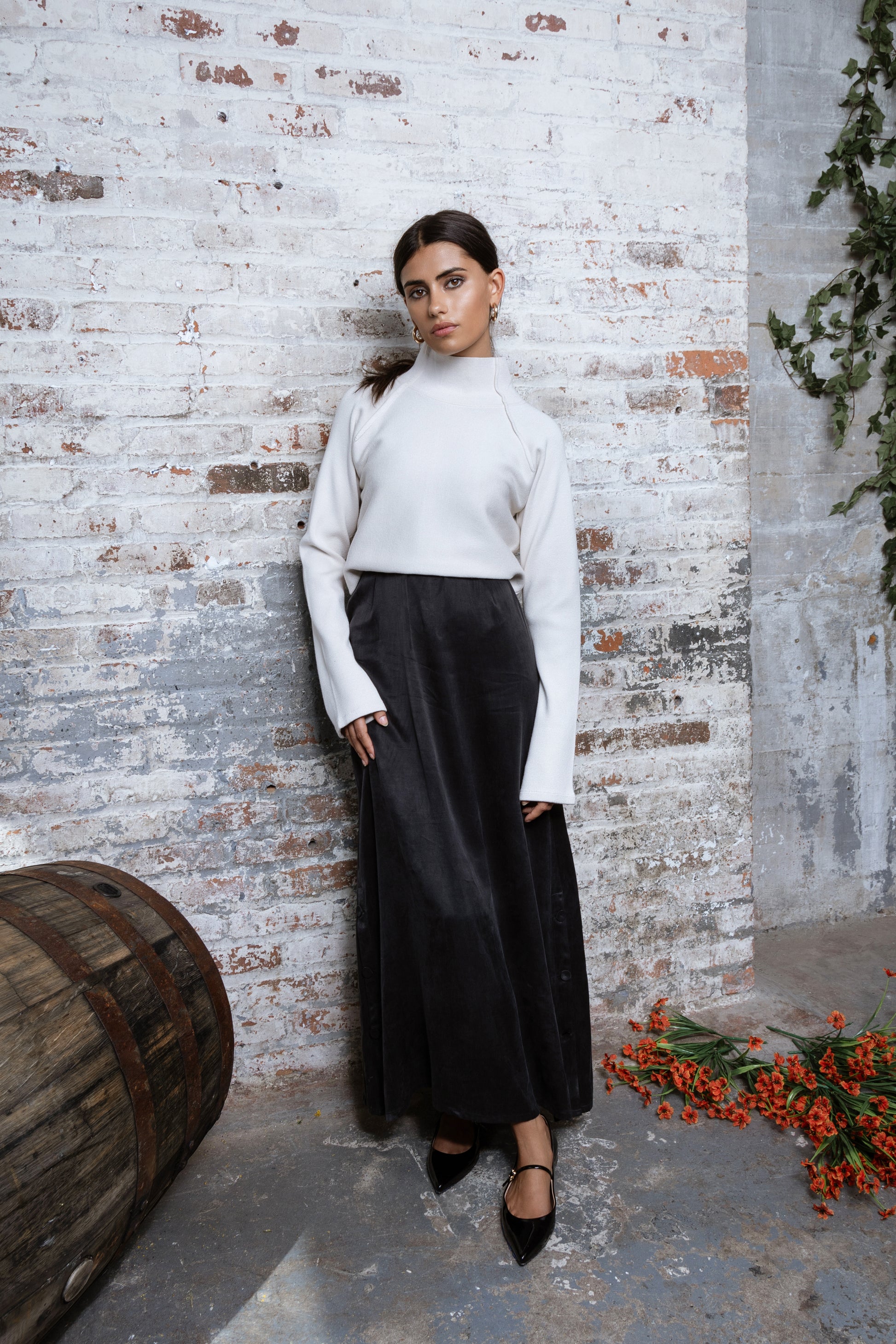 MUN-MNA4244 ECRU TIE-BACK TOP
