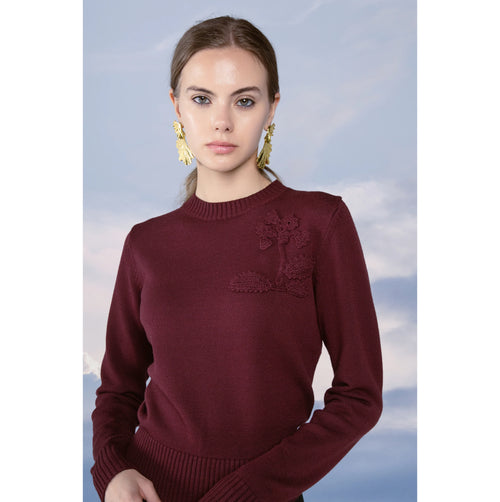 MUN-MNA5076 WINE MODA KNIT FLOWER TOP