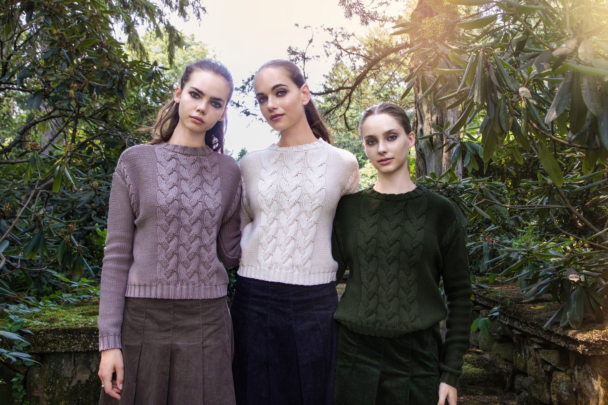 MUN-NUA4304 OLIVE CABLE KNIT TOP