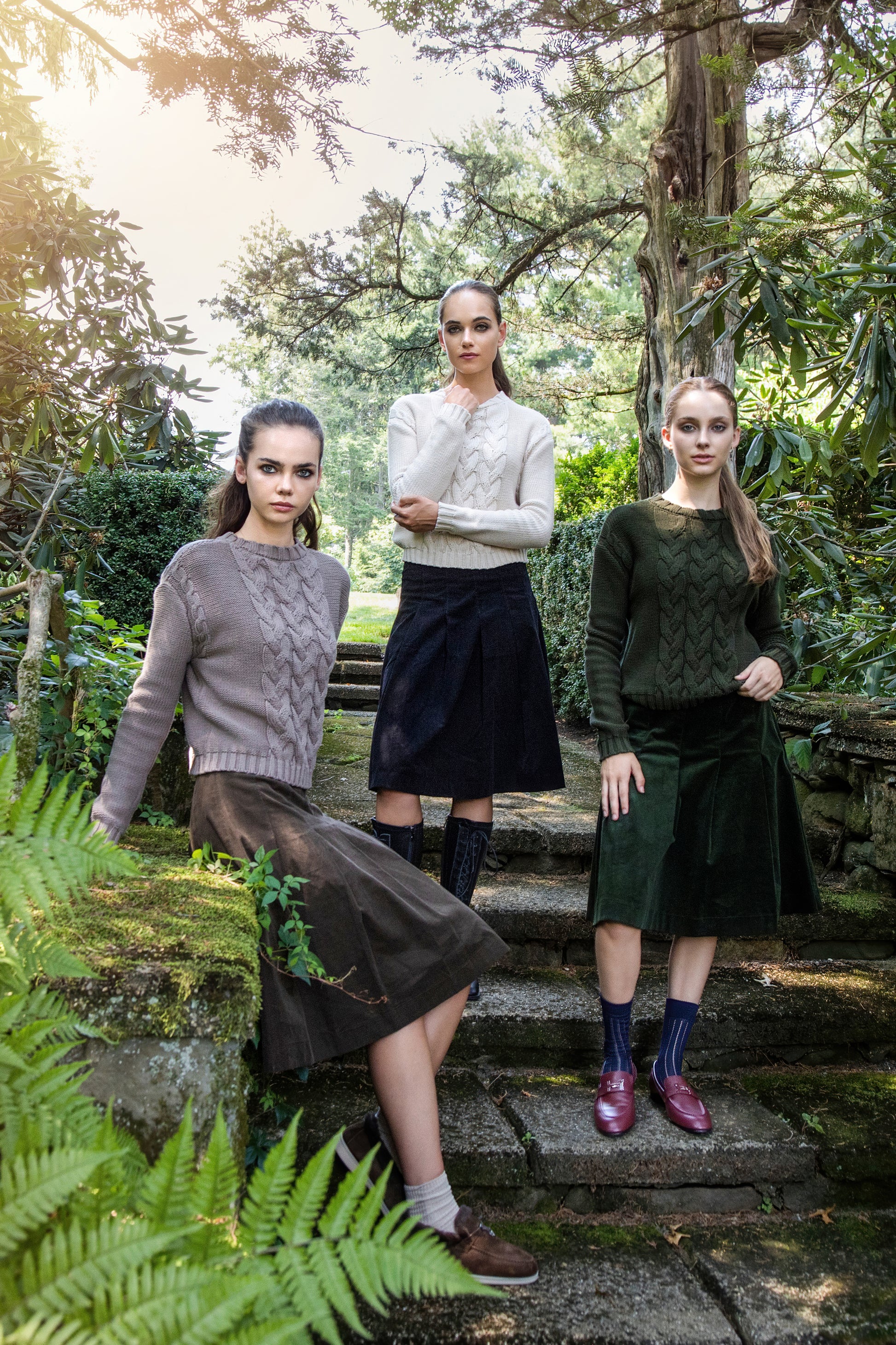 MUN-NUA4304 OLIVE CABLE KNIT TOP