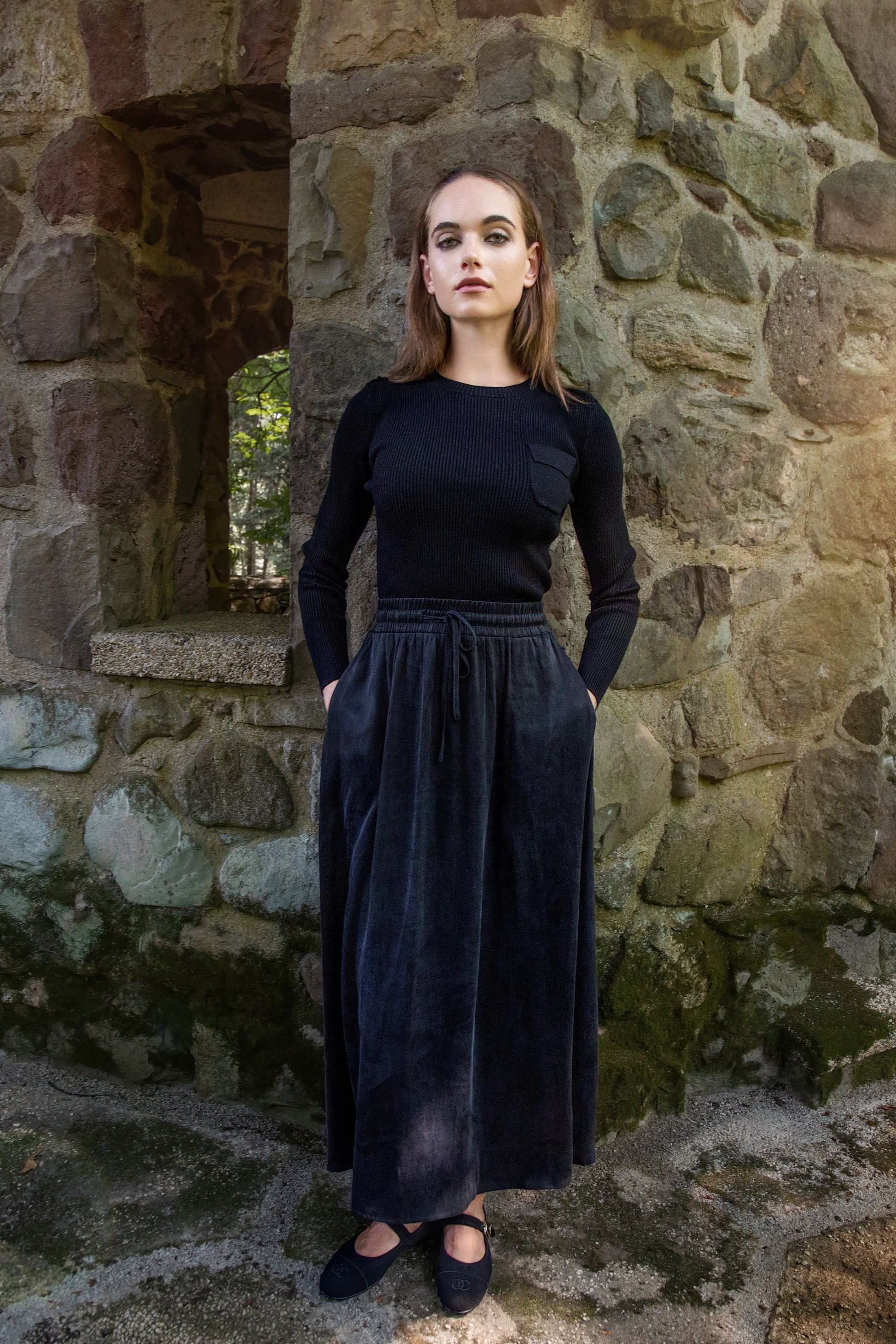 MUN-NUA4220 BLACK RIBBED POCKET TOP