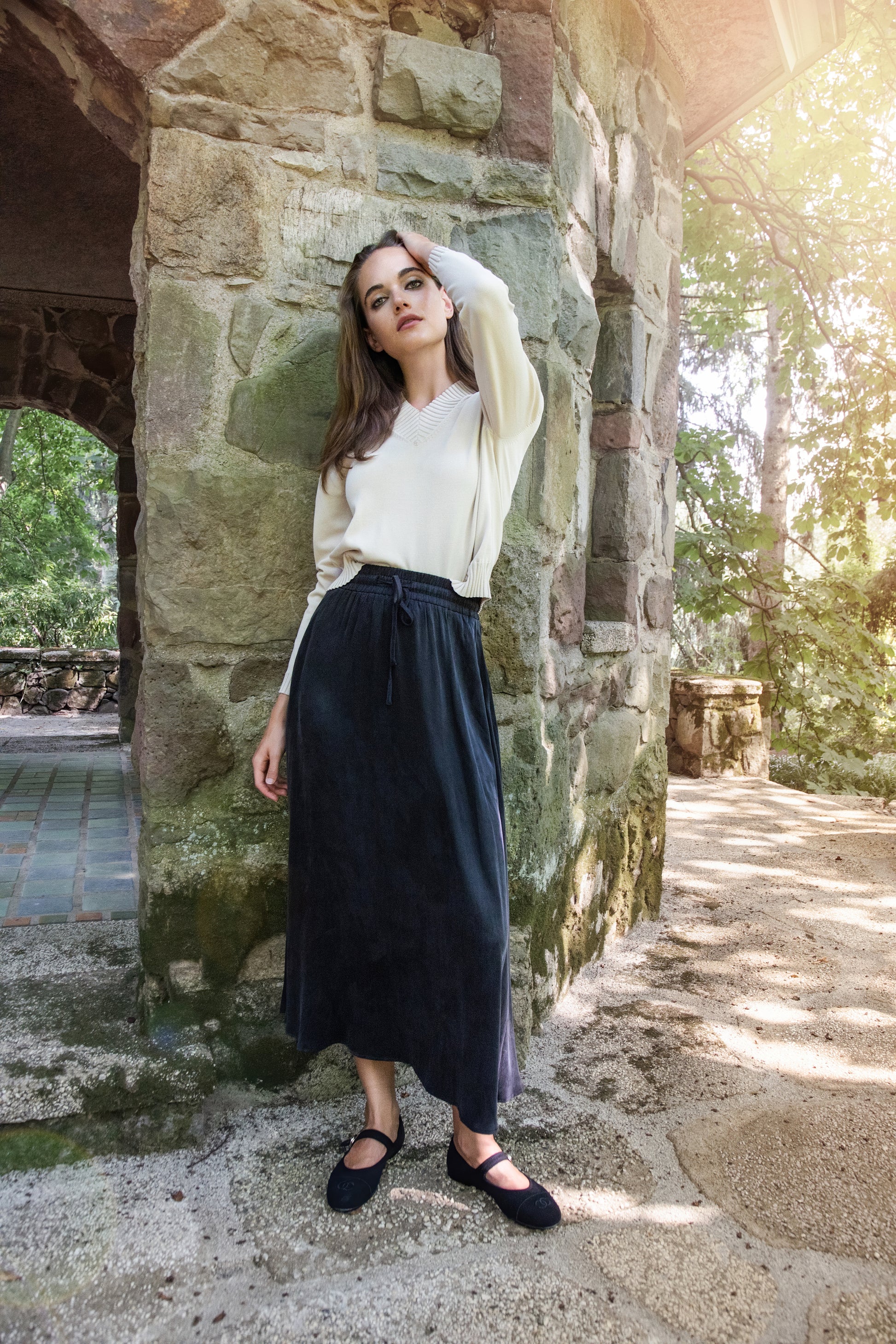 MUN-NUA4315 ECRU V-NECK TOP