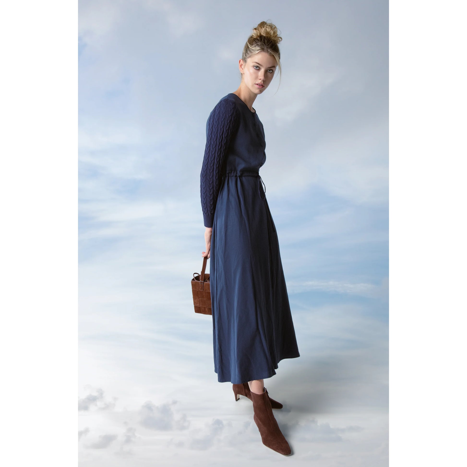 MUN-MNA5023 NAVY CARA DRESS