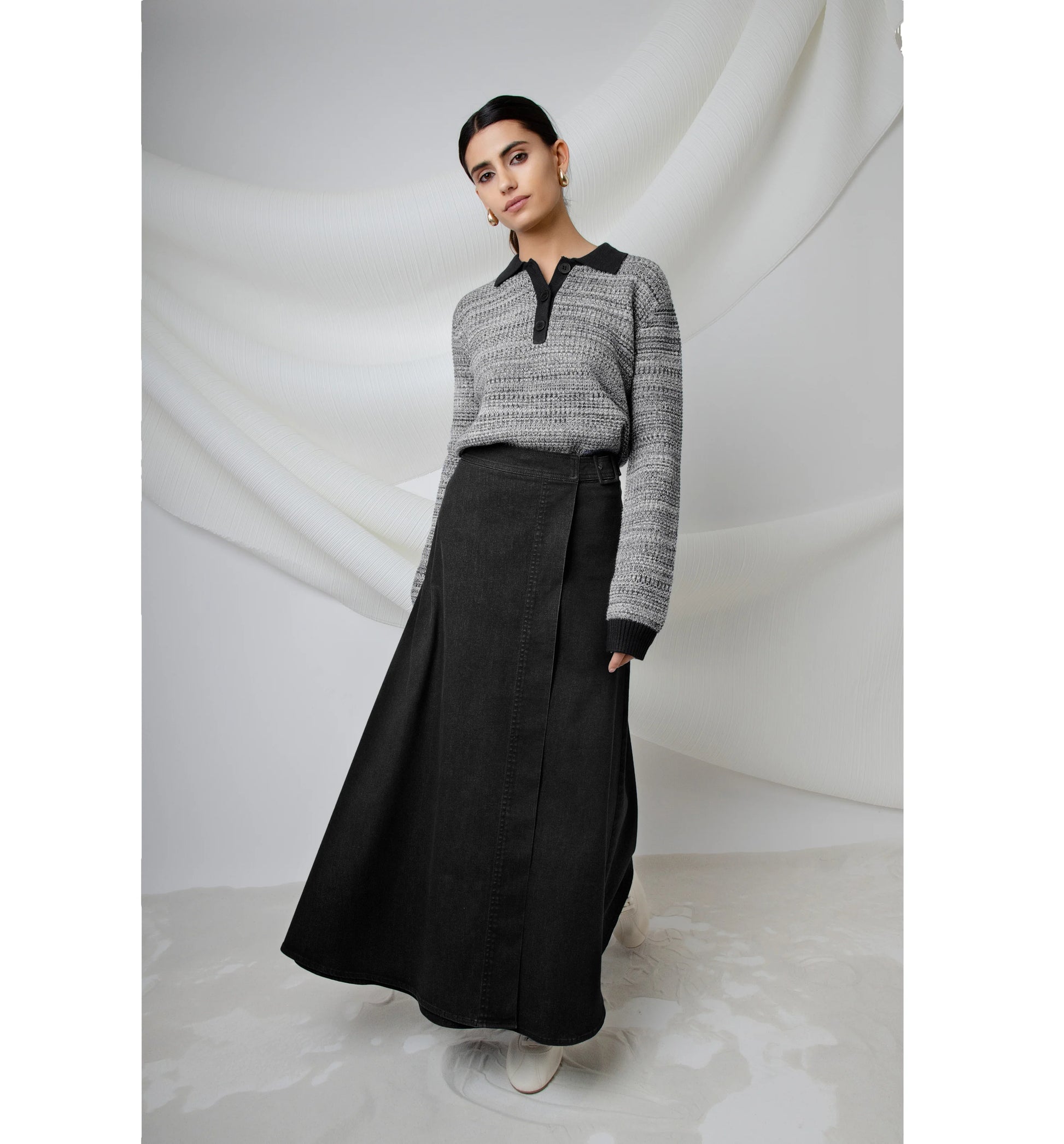 MUN-MNA5032 BLACK AMARA SKIRT