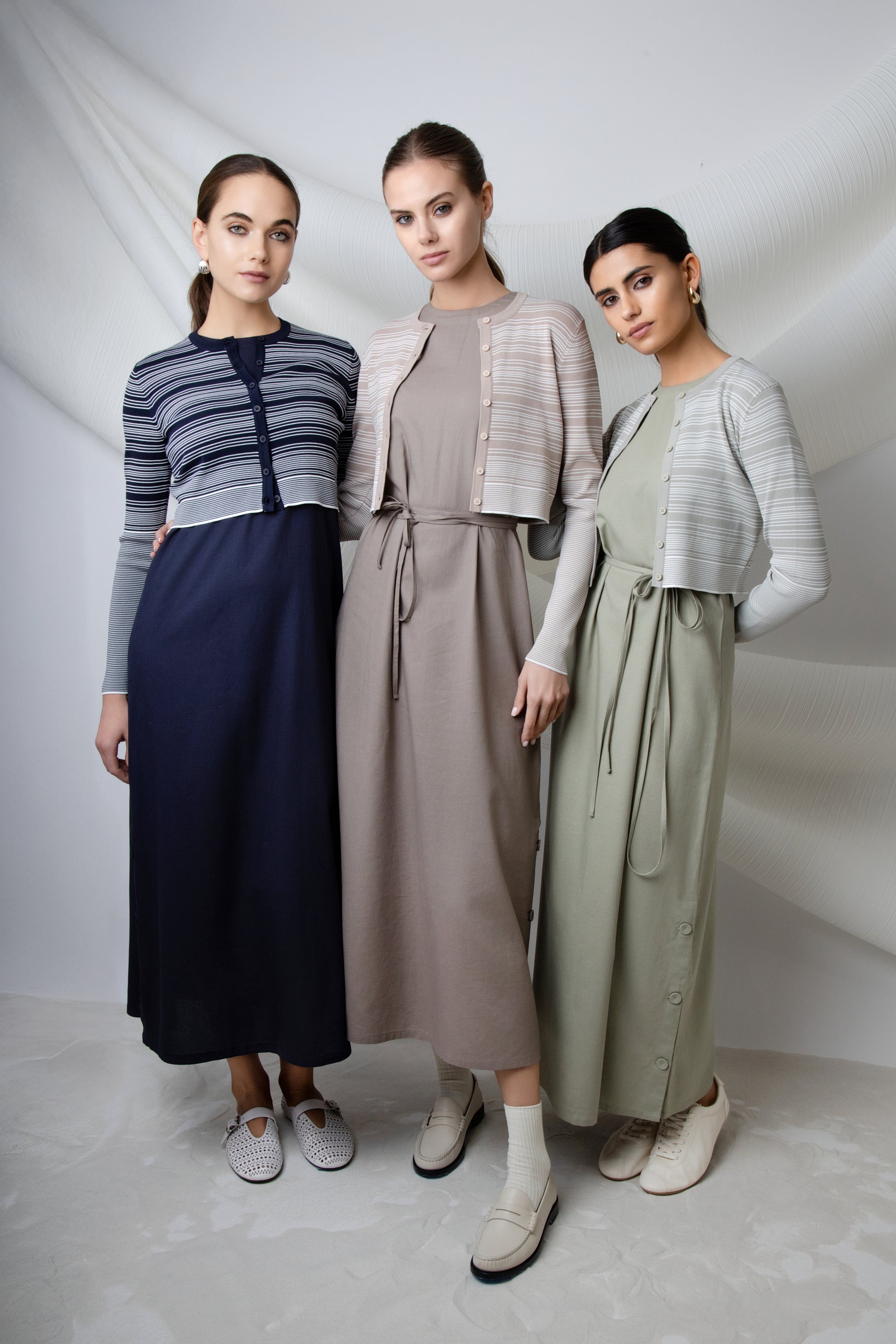 MUN-MNS4533 GREEN LEGACY SLEEVELESS DRESS