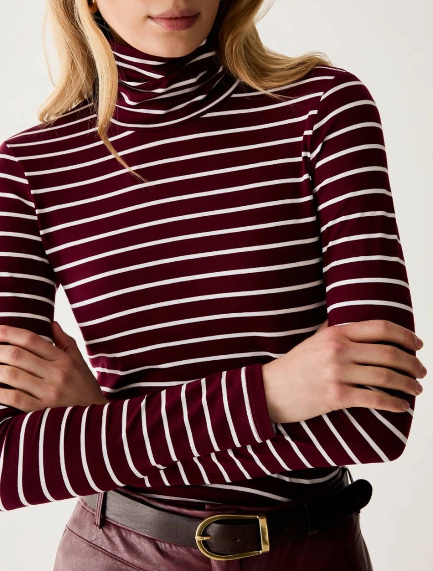 PNK-2621976026 PBJNERINE BURGANDY TRIPE T-HIRT