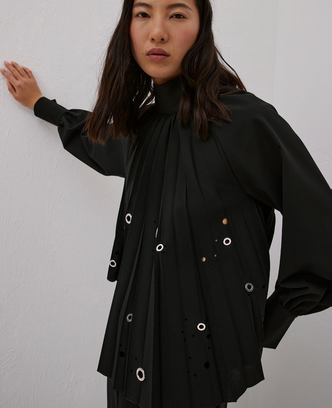 BEA-24FA00TORRE BLACK RIBBON BLOUSE