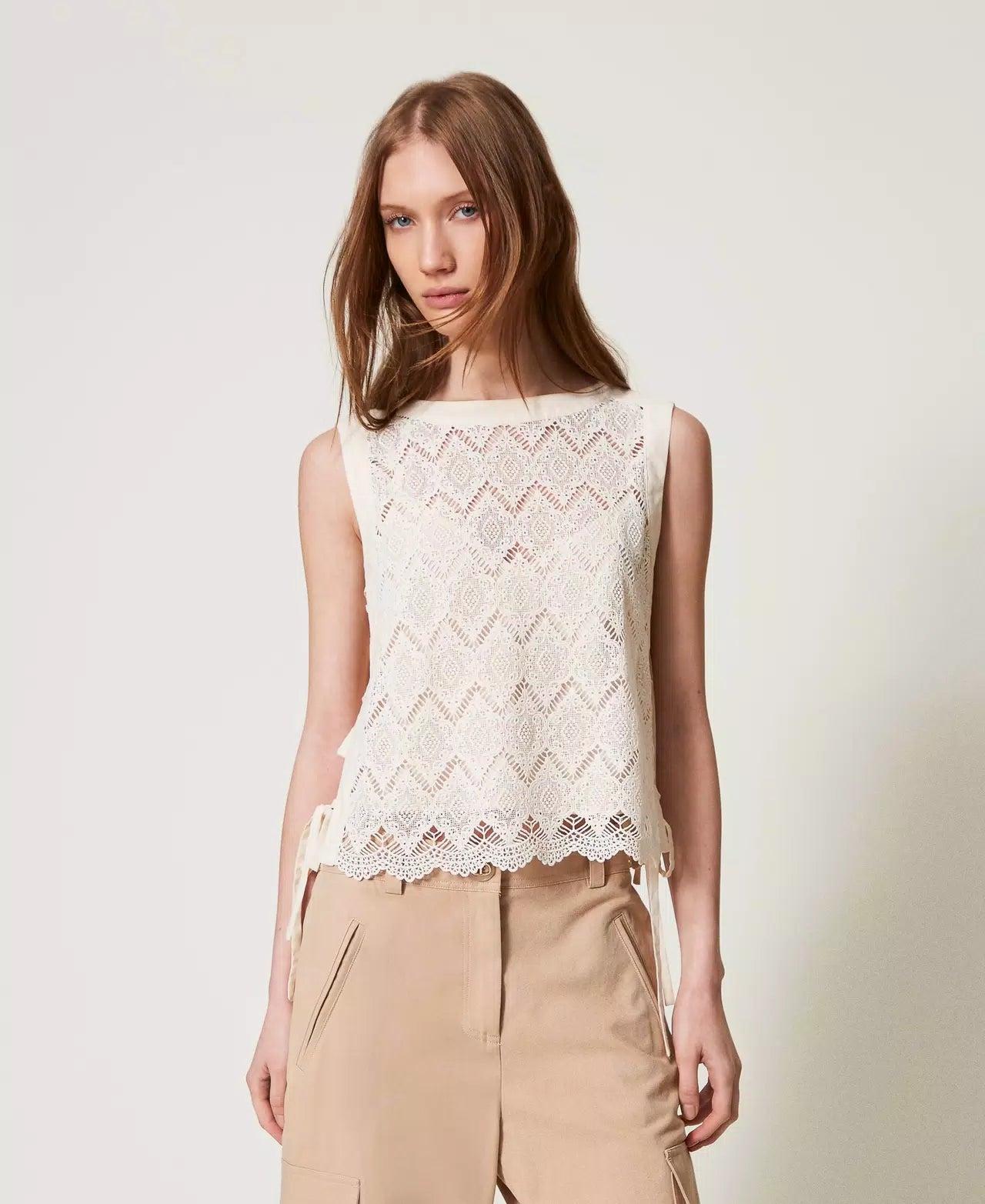 TWS-251TP2408 BEIGE MACRAME LACE VEST
