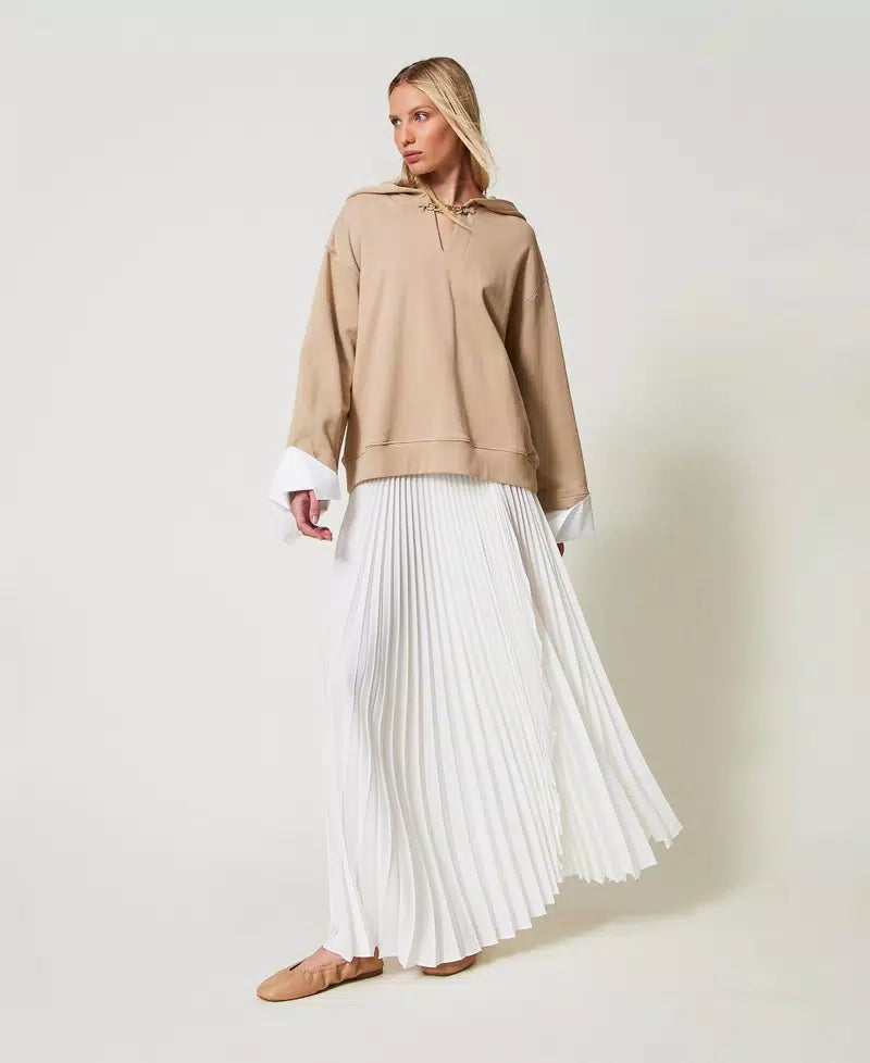 TWS-251TP2424 WHITE PLEATED WRAP SKIRT