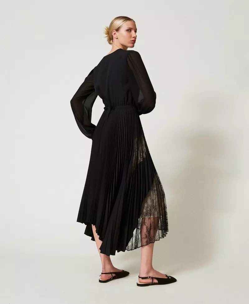 TWS-251TP2780 BLACK ORGANZA PLEATED DRESS
