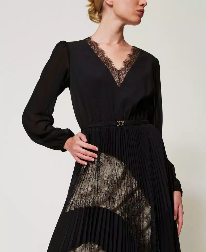 TWS-251TP2780 BLACK ORGANZA PLEATED DRESS