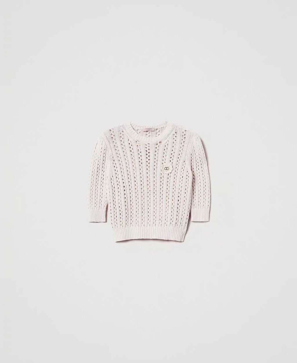 TWS-251TP3361 IVORY CROCHET BROOCH TOP
