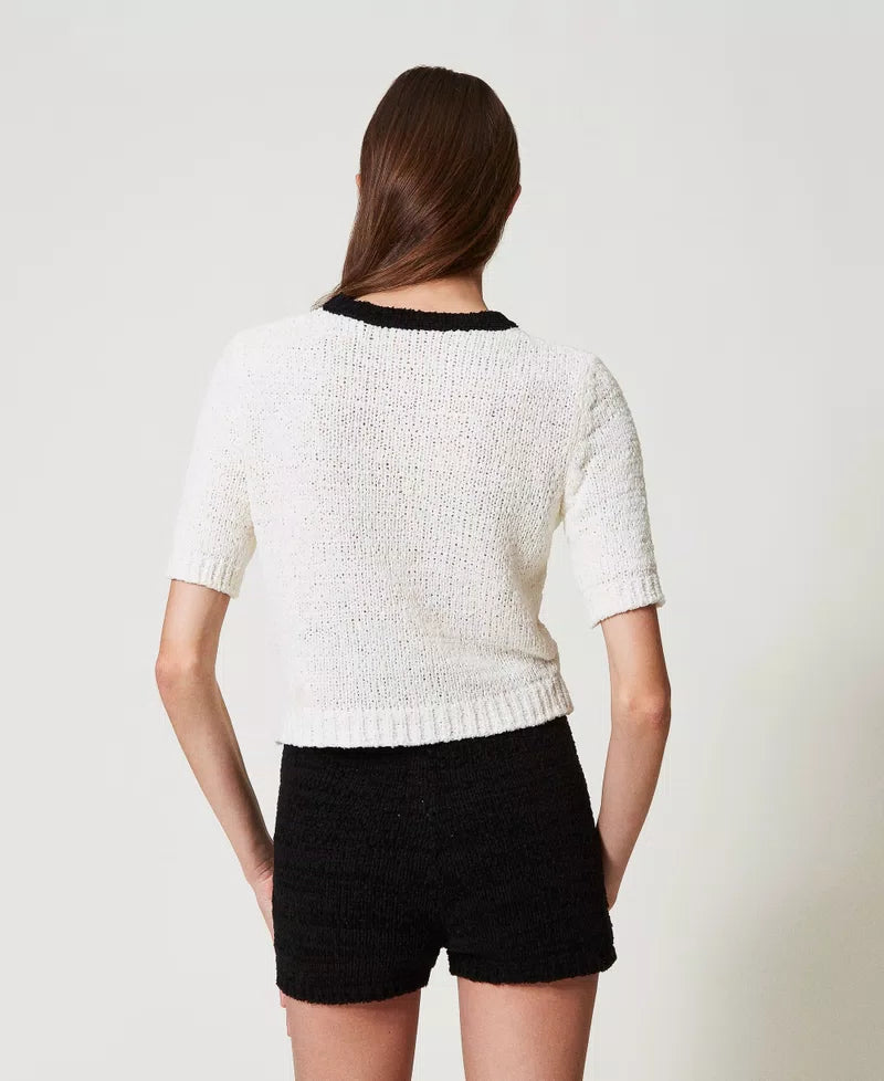 TWS-251TP3440 WHITE&BLACK KNITTED TOP