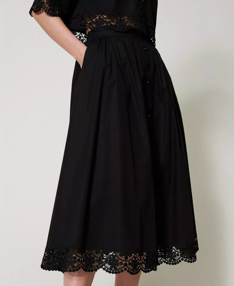 TWS-251TT2095 BLACK LACE TRIM SKIRT