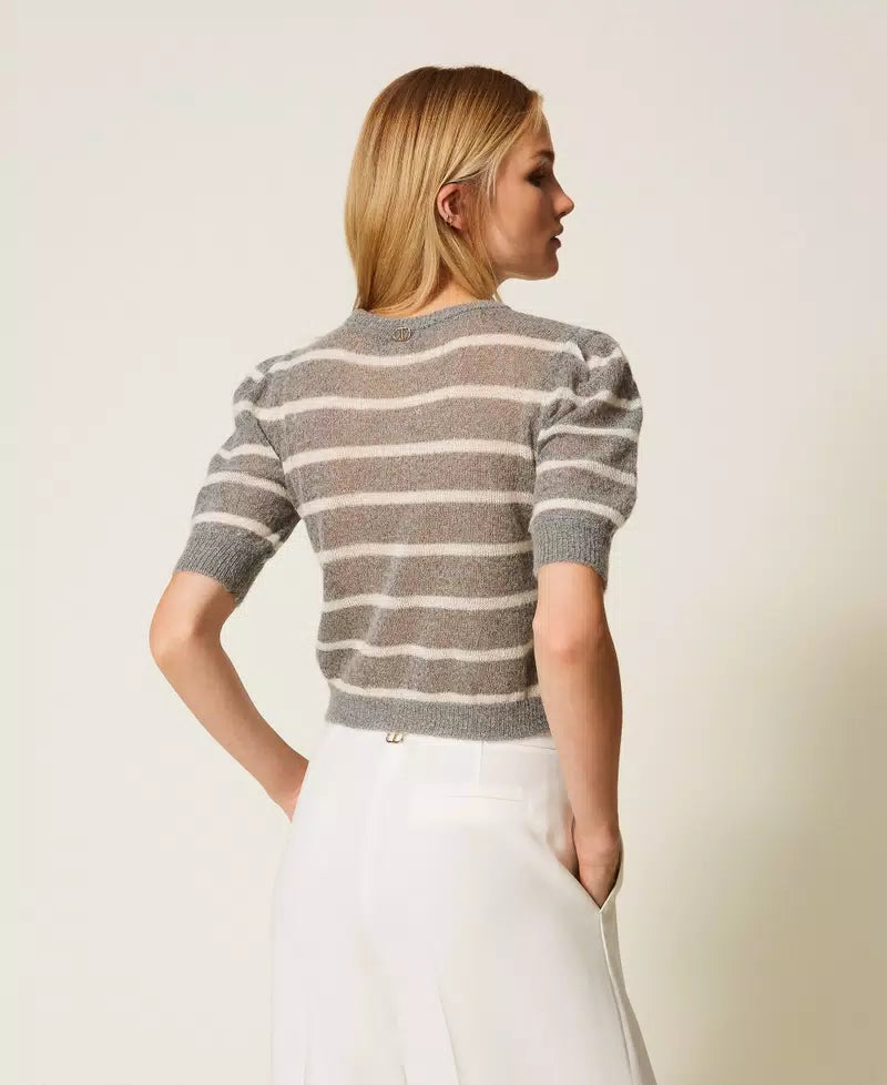 TWS-252TP3251 IVORY&BLACK KNIT LACE TOP