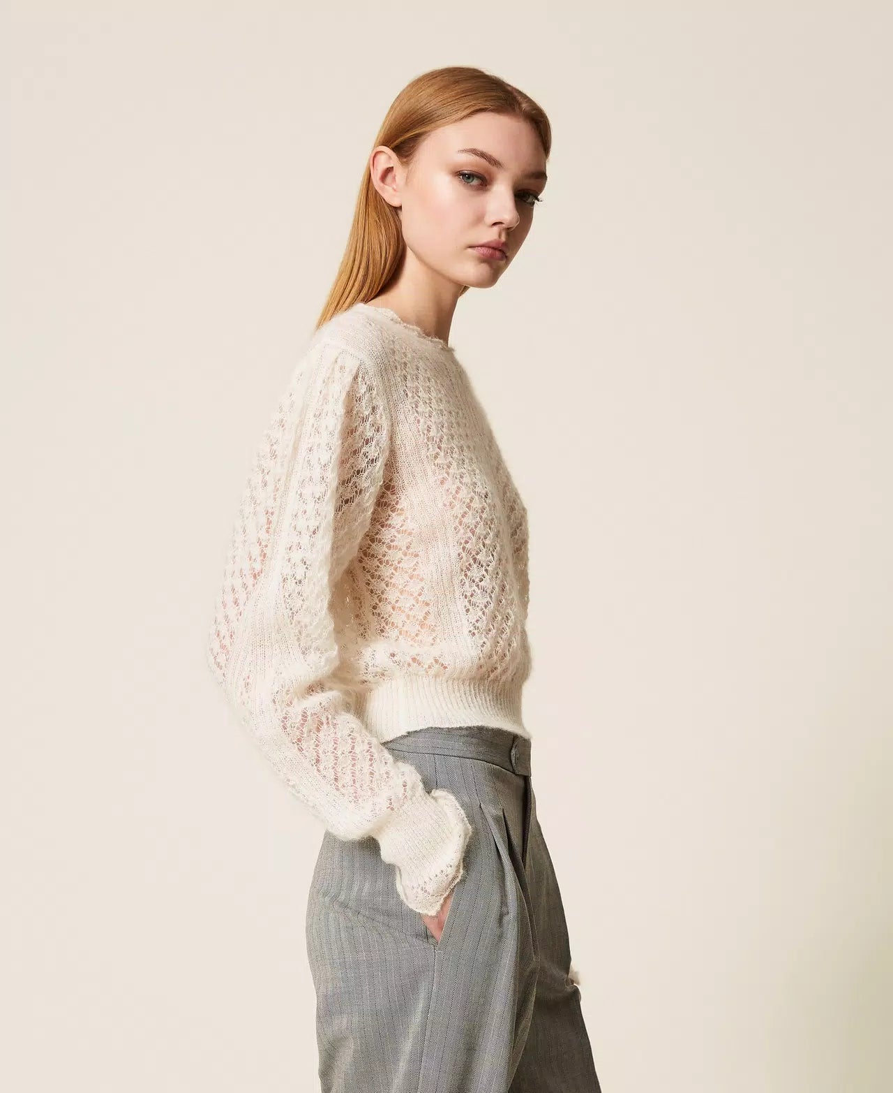 TWS-252TP3520 IVORY MOHAIR BLEND TOP