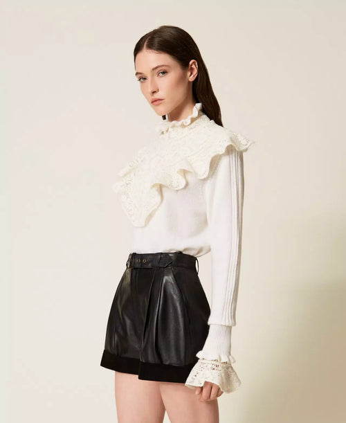 TWS-252TS3021 IVORY RUFFLE LACE WOOL TOP
