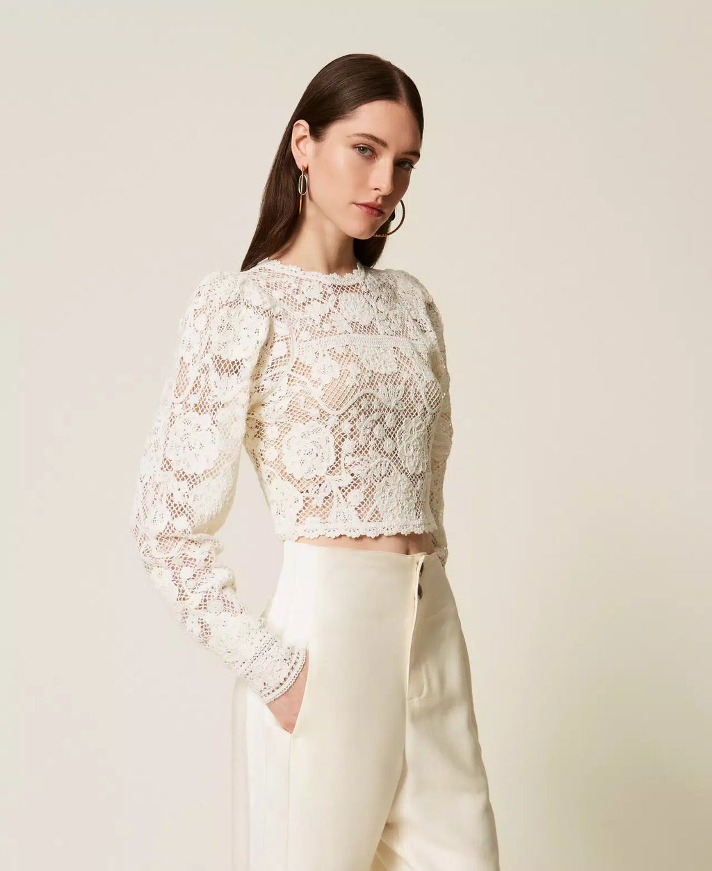 TWS-252TS3190 IVORY CROCHET TOP