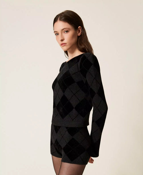 TWS-252TS3370 BLACK ARGYLE KNIT TOP