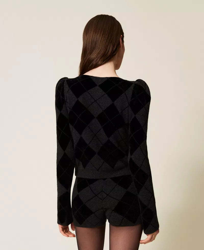 TWS-252TS3370 BLACK ARGYLE KNIT TOP
