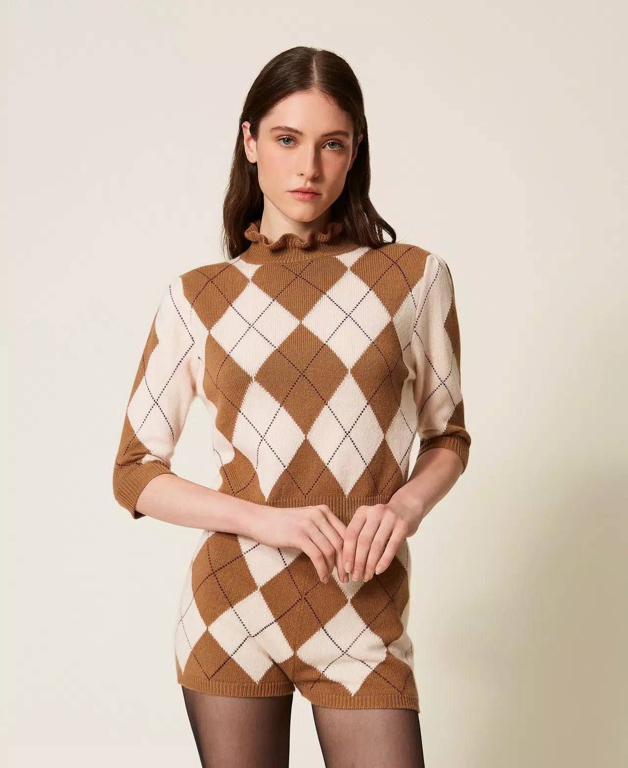 TWS-252TS3401 CAMEL ARGYLE WOOL TOP