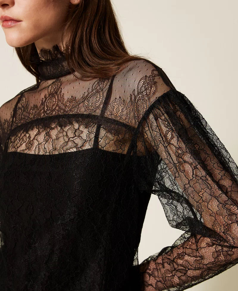 TWS-252TT2264 BLACK LACE TOP