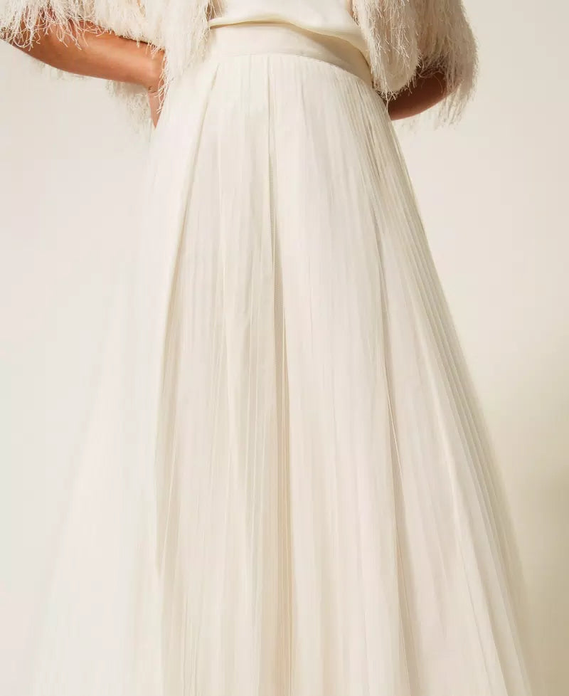 TWS-252TT2284 IVORY TULLE PLEATED SKIRT
