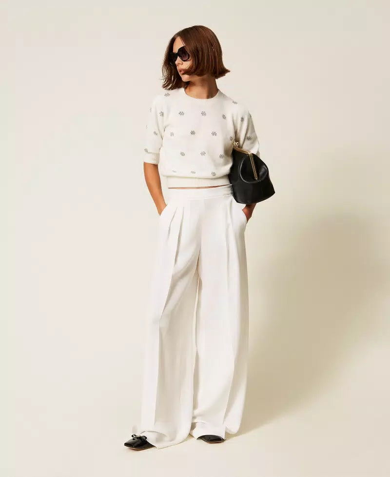 TWS-252TT3181 IVORY ANGORA BLEND EMBROIDERY TOP