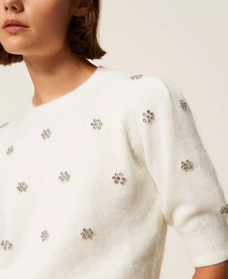 TWS-252TT3181 IVORY ANGORA BLEND EMBROIDERY TOP