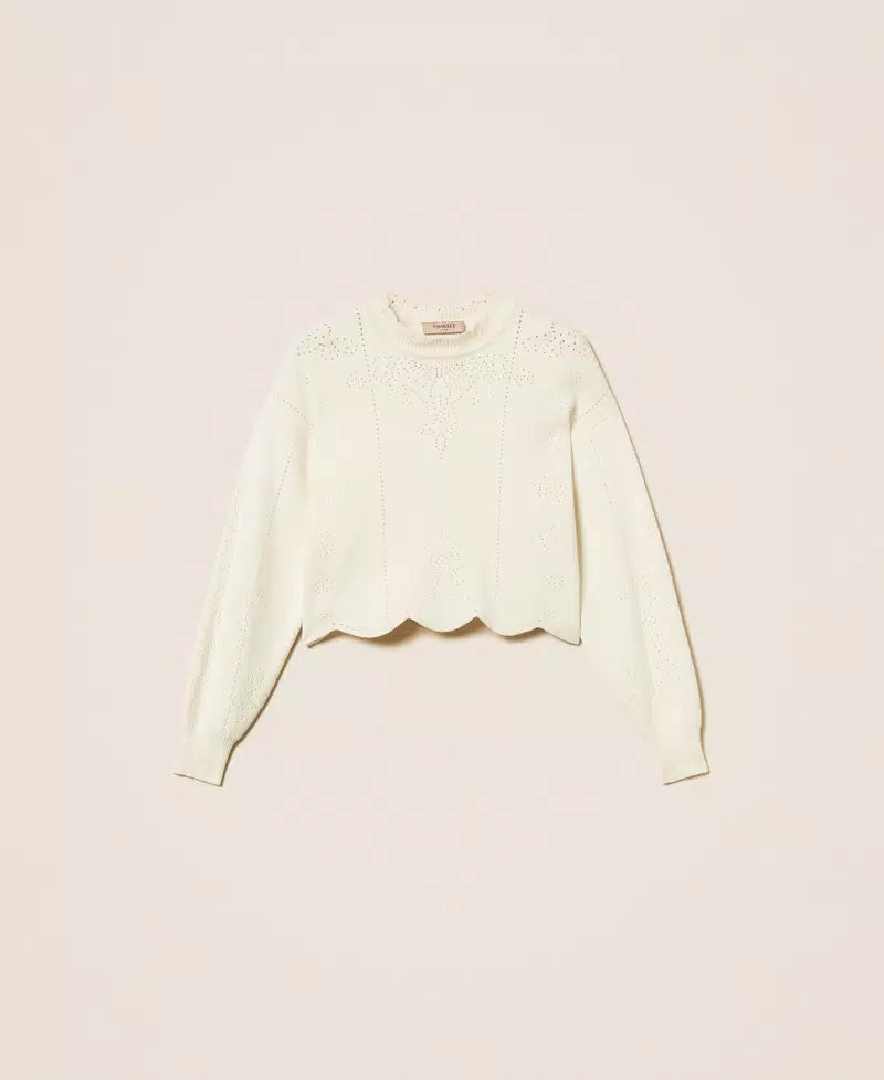 TWS-252TT3210 IVORY SCALLOP CROPPED TOP