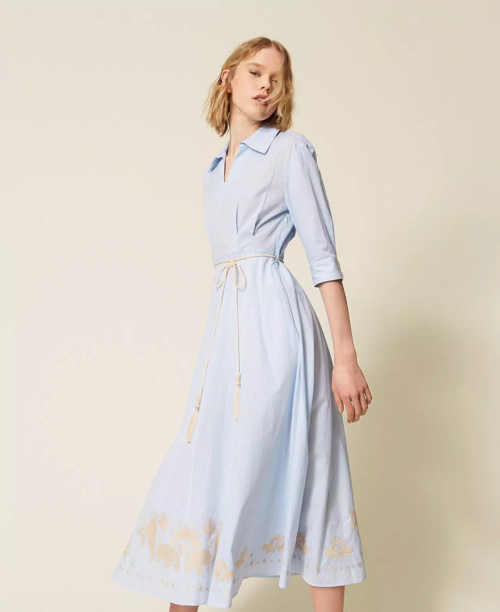 TWS-261AT2032 BLUE STRIPE EMBROIDERY DRESS