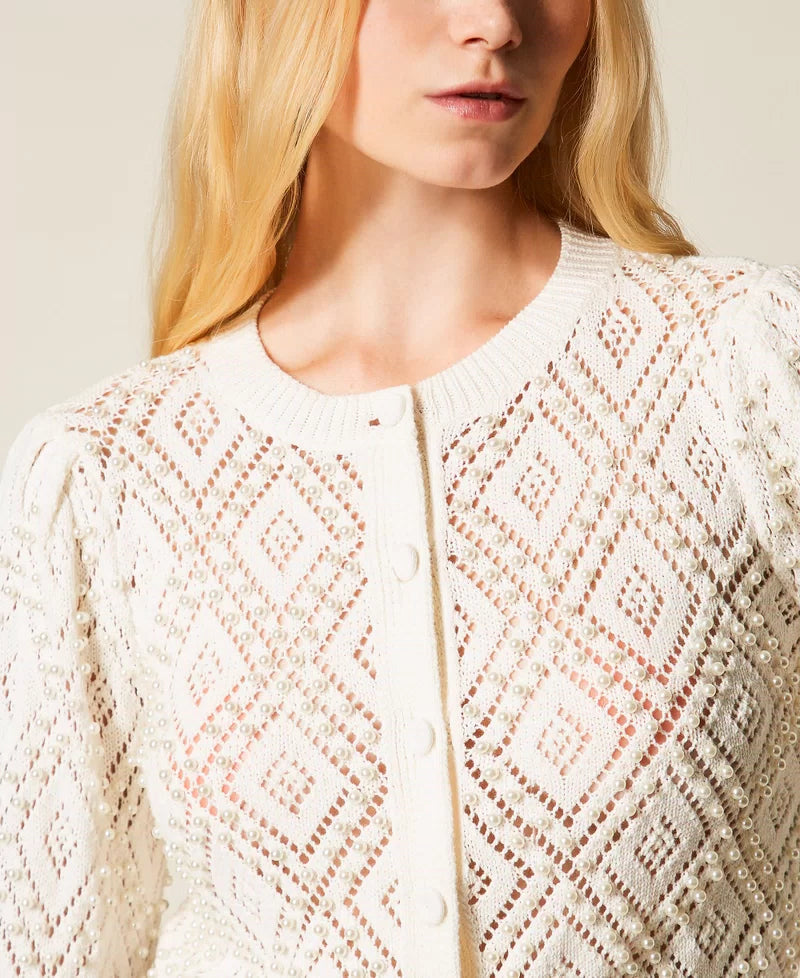 TWS-261TP3203 IVORY PEARL CARDIGAN