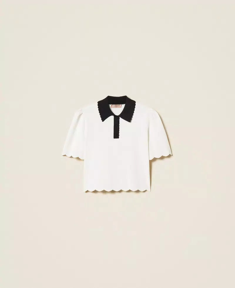 TWS-261TP3371 WHITE&NAVY SCALLOPED POLO TOP