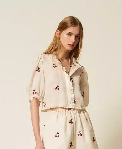 TWS-261TT2420 IVORY PUFFY SLEEVE CHERRY BLOUSE