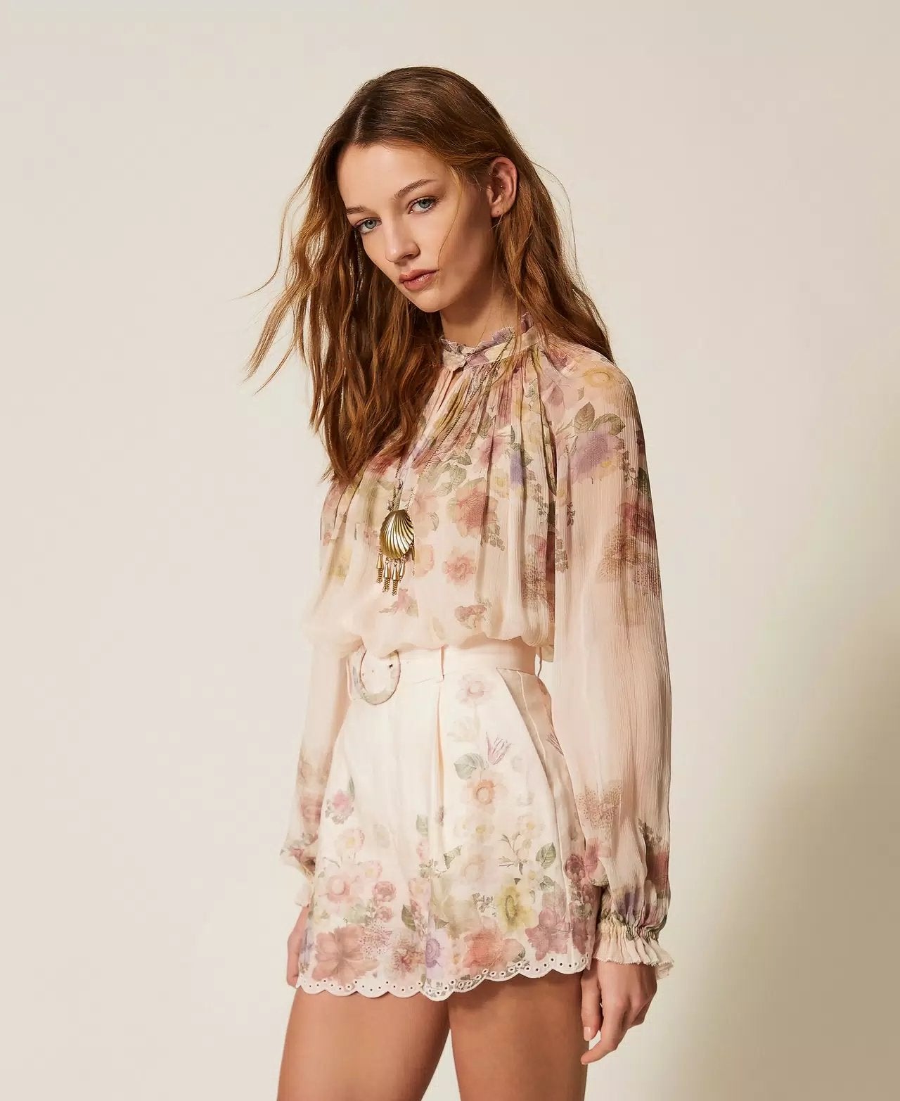 TWS-261TT2562 FLORAL CREPON BLOUSE