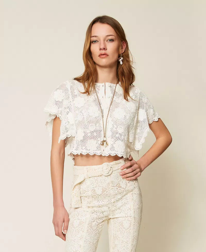 TWS-261TT3161 IVORY CROCHET BLOUSE