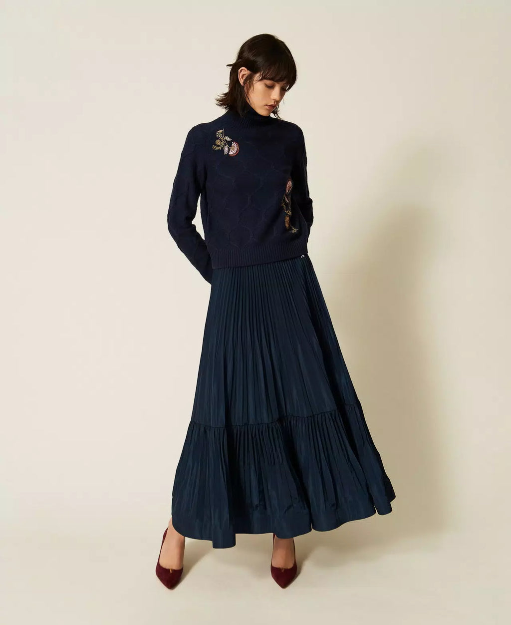 TWS-262AP2201 BLUE PLEATED SKIRT