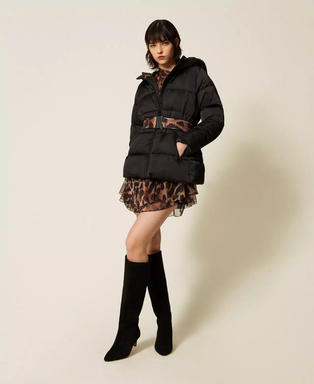TWS-262AP2530 BLACK PUFFER BELTED JACKET