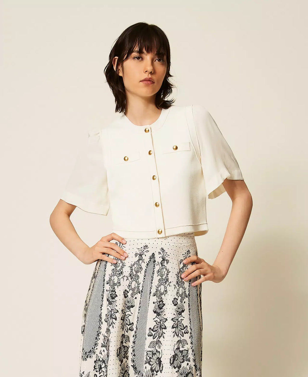 TWS-262TP3080 IVORY BUTTON KNIT CARDIGAN