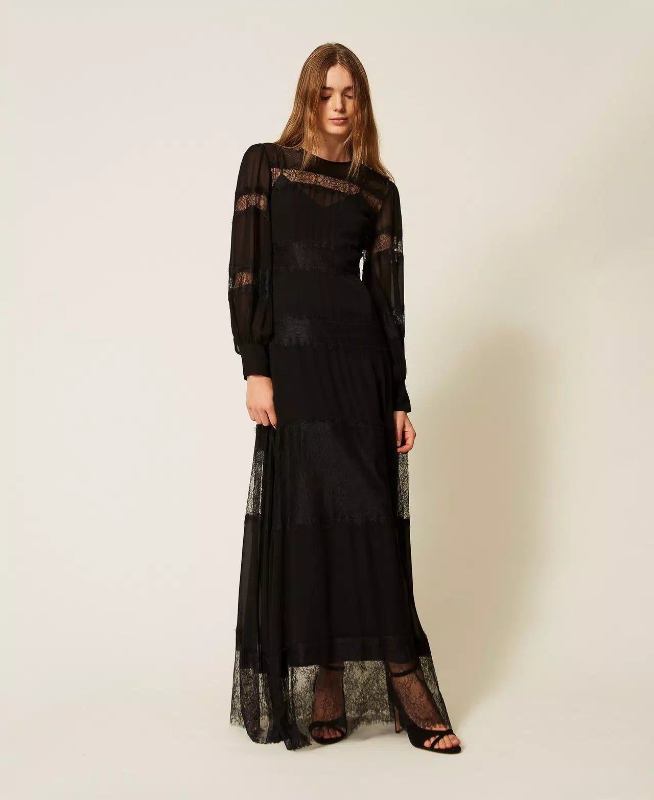 TWS-262TT2630 BURGUNDY ORGANZA LONG DRESS