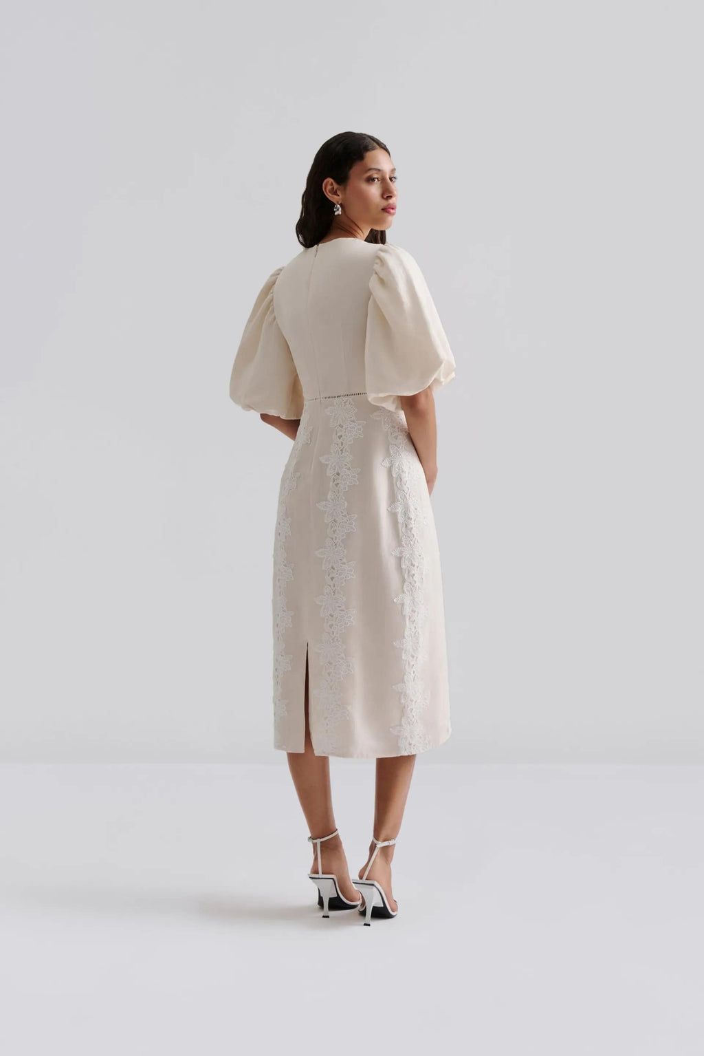 BYM-12247680 RUDY EMBROIDERED LINEN DRESS